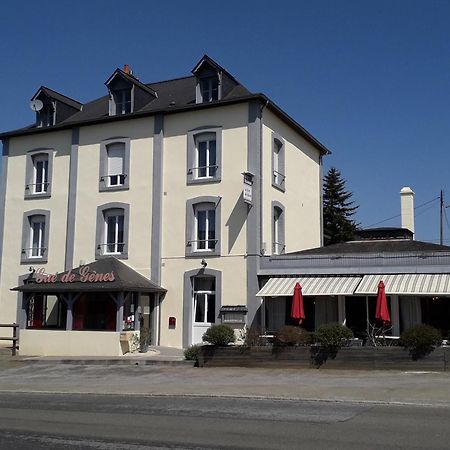 Le Gue De Genes Hotel Ambrieres Les Vallees Eksteriør billede