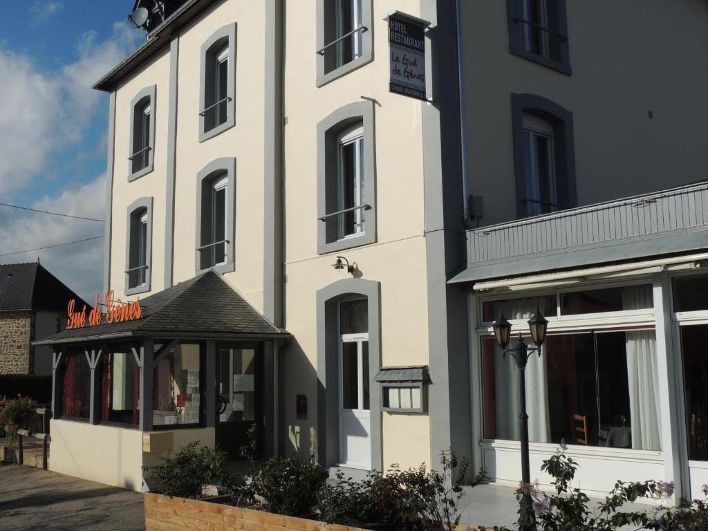 Le Gue De Genes Hotel Ambrieres Les Vallees Eksteriør billede